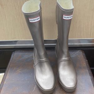 Hunter Verbier Color Champagne Wedge Rain Boots Size 8 KEA